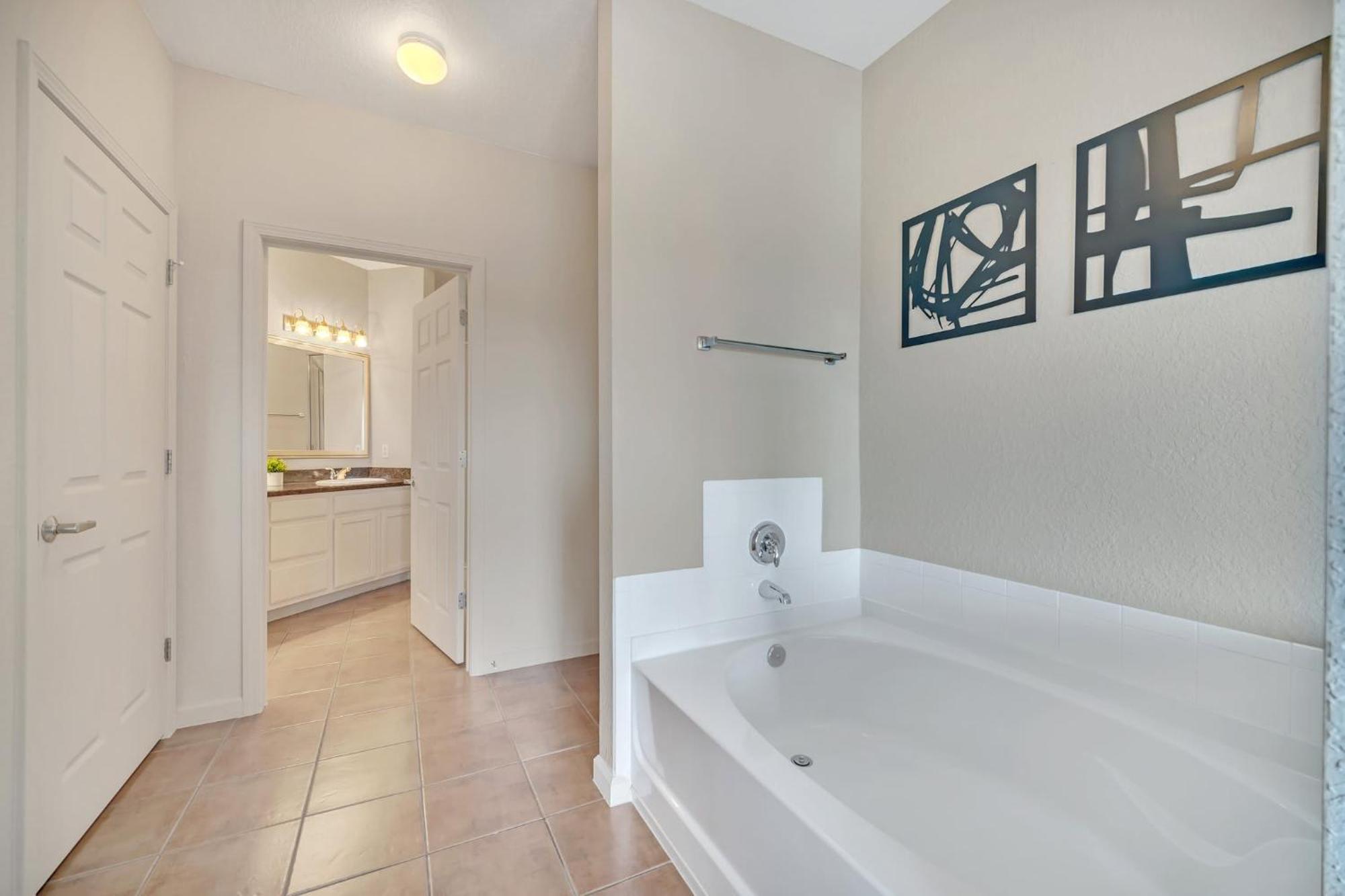 Spacious 2Br Condo W Pool & Hot Tub Near Disney Orlando Exterior photo